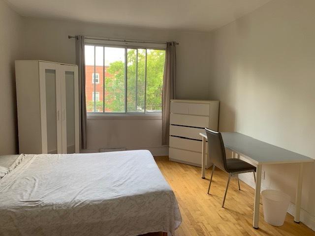 Room for rent in St. Leonard's, Quebec
