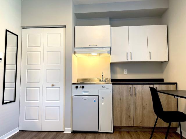 Room for rent in St. Leonard's, Quebec