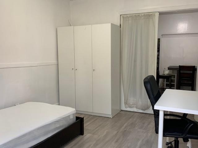 Room for rent in St. Leonard's, Quebec