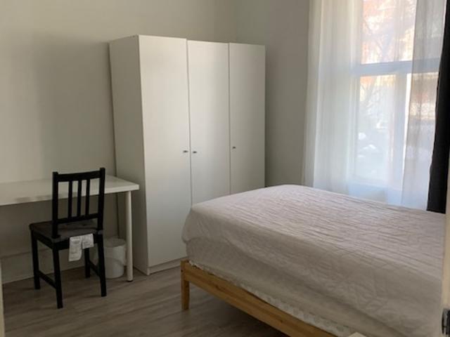 Room for rent in St. Leonard's, Quebec