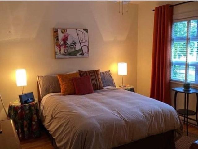 Room for rent in St. Leonard's, Quebec