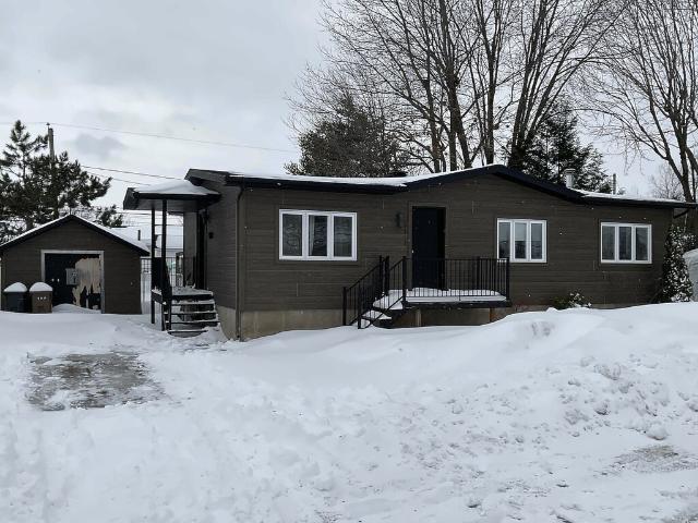 Room for rent in Mauricie, Quebec