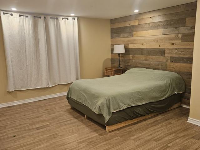 Room for rent in Sainte-mélanie, Quebec