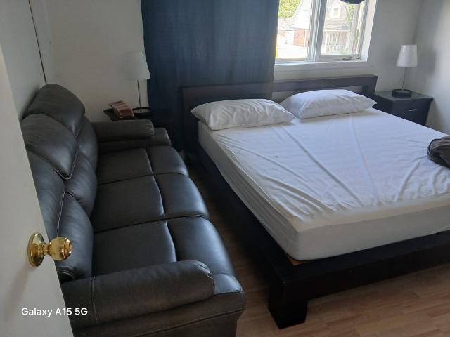 Room for rent in Longueuil, Quebec