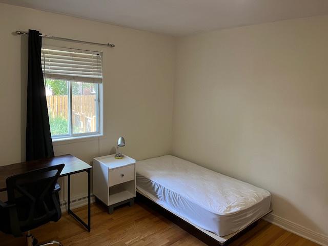 Room for rent in Longueuil, Quebec