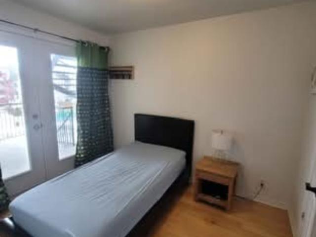 Room for rent in St. Leonard's, Quebec