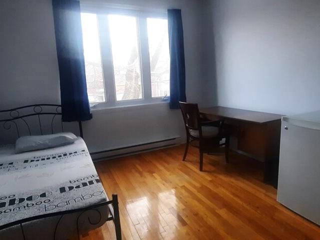 Room for rent in St. Leonard's, Quebec
