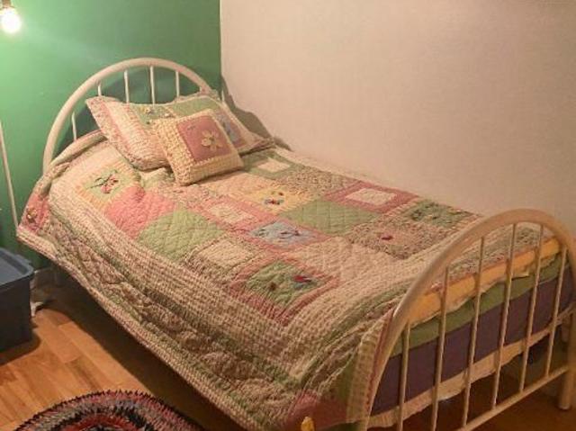 Room for rent in La Haute-yamaska, Quebec