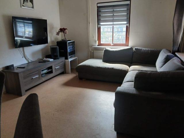 Appartement te huur in Strijen, Oosterhout