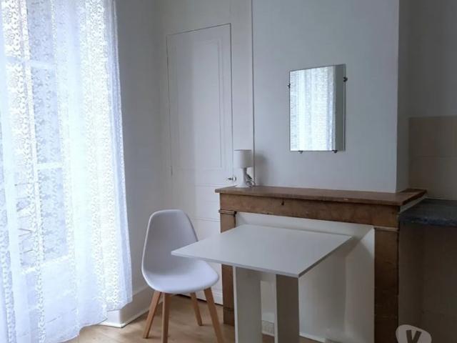 Studio location à Valence