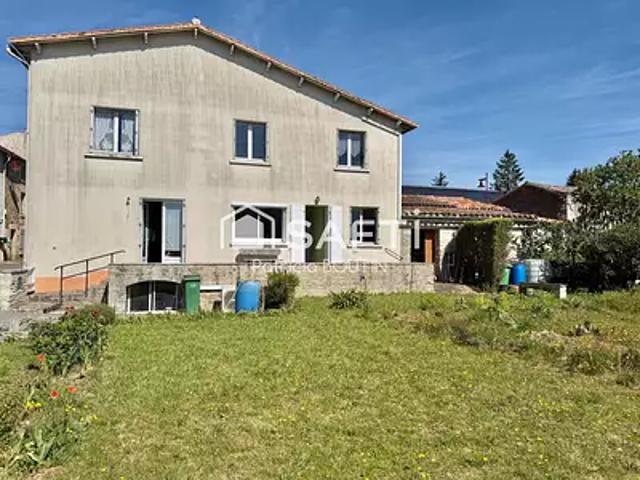 Maison vente à Parthenay, Champdeniers-saint-denis