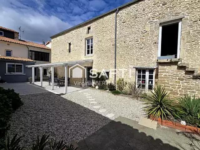 Maison vente à Parthenay, Champdeniers-saint-denis