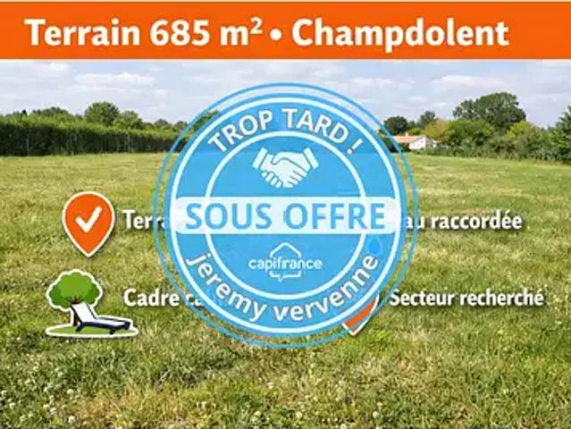 Terrain vente à Saint-Jean-d'Angély, Champdolent