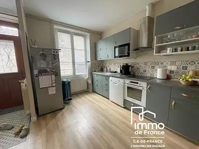 Maison vente à Melun, Champeaux