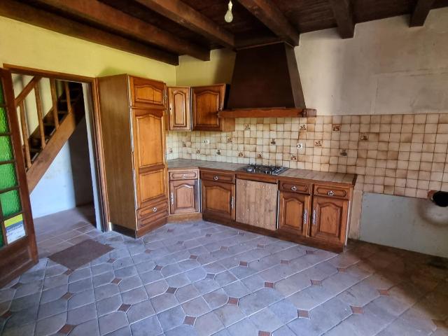 Maison vente à Nontron, Champeaux-et-la-chapelle-pommier