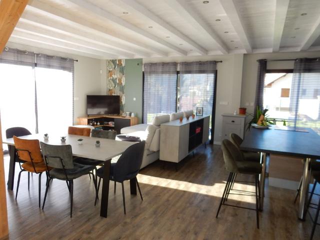 Villa vente à France métropolitaine, Champfromier