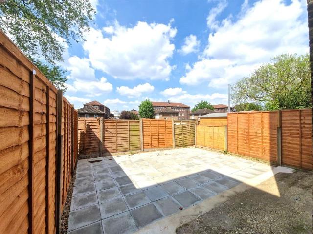 Apartment for rent in Camberwell, Greater London
