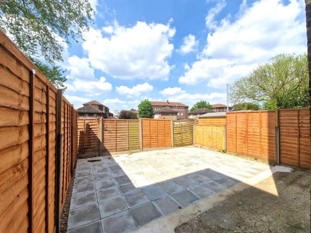 Apartment for rent in Camberwell, Greater London