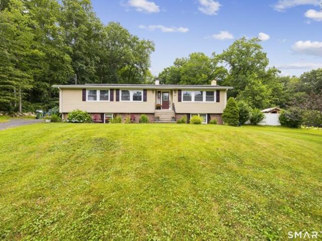 House for sale in East Hampton, Connecticut