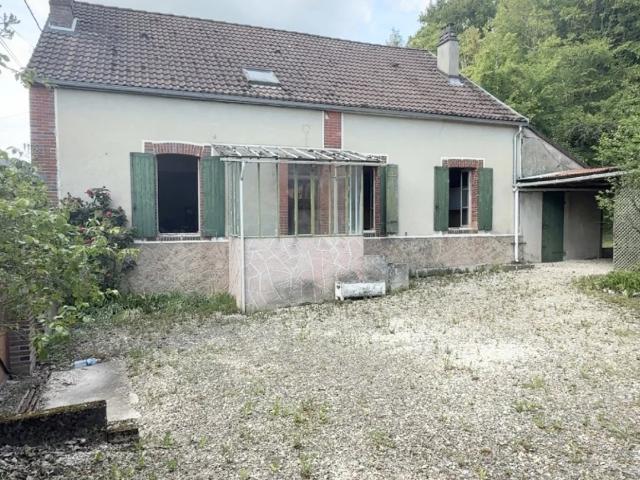 Maison vente à Auxerre, Champlost