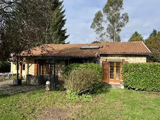 Maison vente à Nontron, Champniers-et-reilhac
