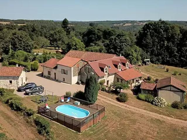 Maison vente à Le Pielut, Champs-Romain