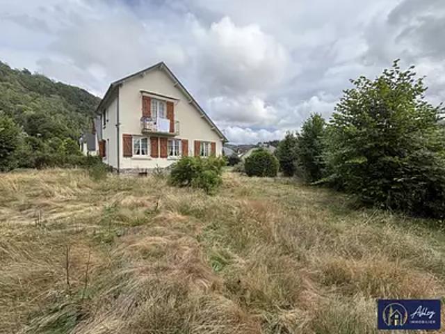 Maison vente à Champs-sur-Tarentaine, Champs-sur-Tarentaine-Marchal