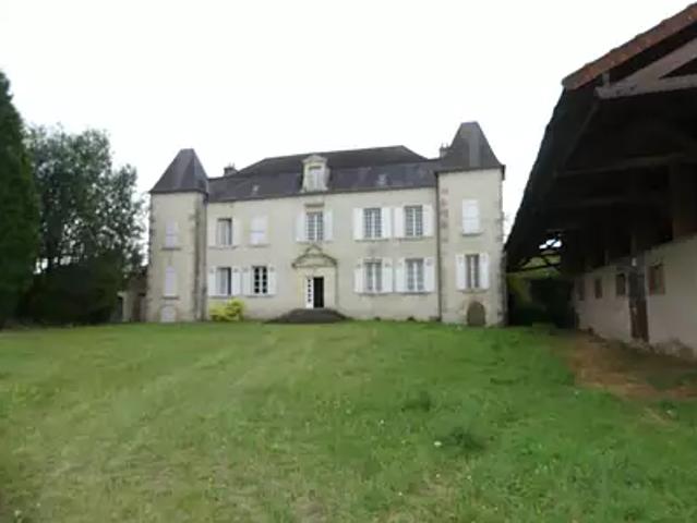 Maison vente à Nevers, Champvert