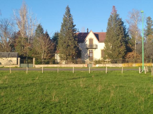 Maison vente à Nevers, Champvert