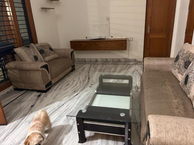 Flat for rent in Deri