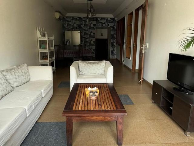Flat for rent in Deri