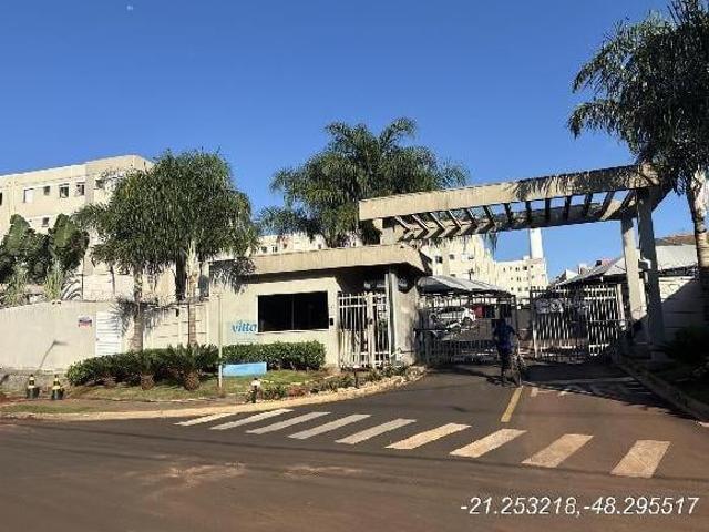 Apartamento venda em Jaboticabal
