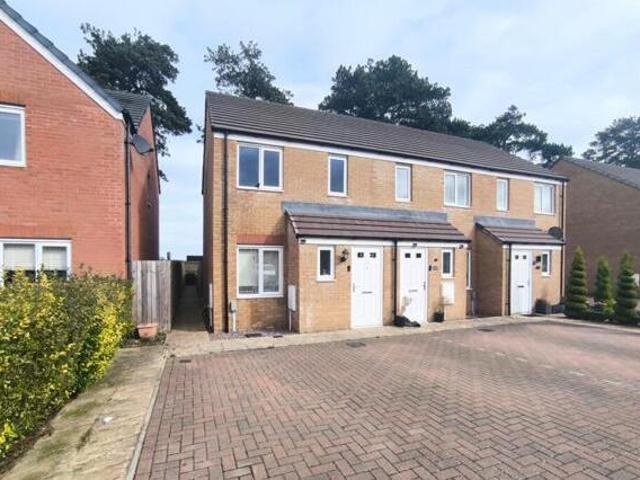 House for sale in Northampton, Northamptonshire
