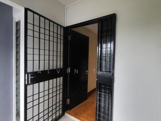 Apartment for rent in Moulmein, Singapore