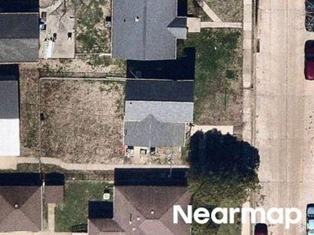 House for sale in Clinton, Iowa
