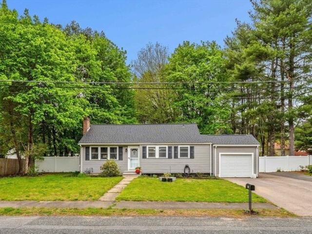 House for sale in Walpole, Massachusetts