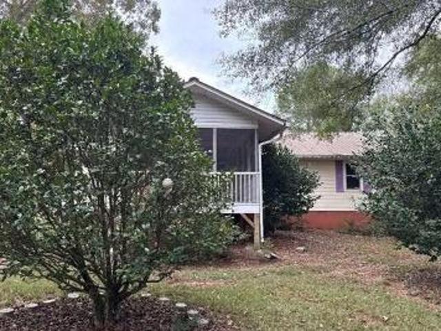 House for sale in Maysville, Georgia