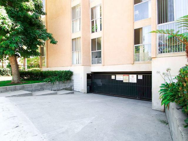 Apartment for rent in North Hollywood Neighborhood Council District, Canoga Park