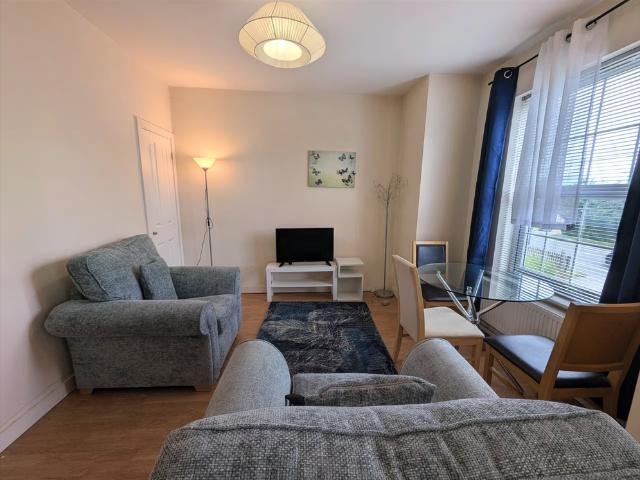 Apartment for rent in Oakmount, Eastleigh