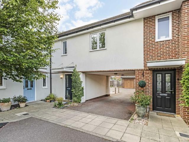 House for rent in Blackhills, Surrey