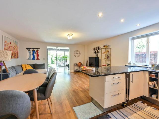 House for rent in Blackhills, Surrey