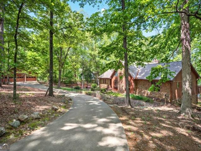 House for sale in Hartwell