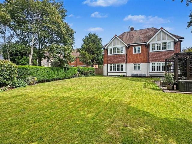 Apartment for rent in Hiltingbury, Eastleigh