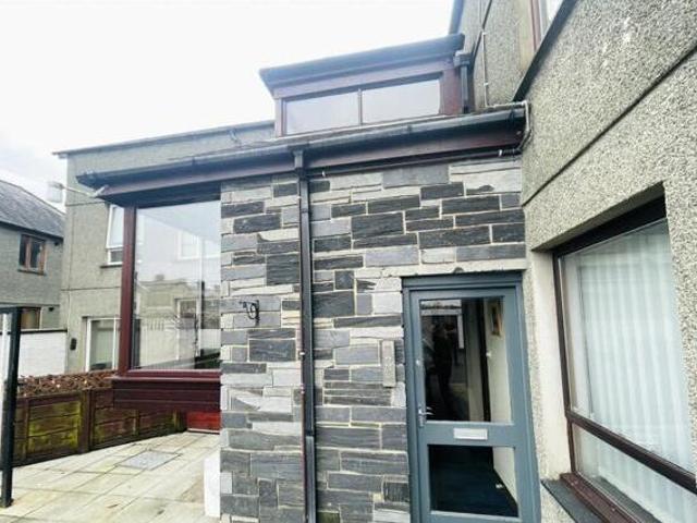 House for sale in Porthmadog