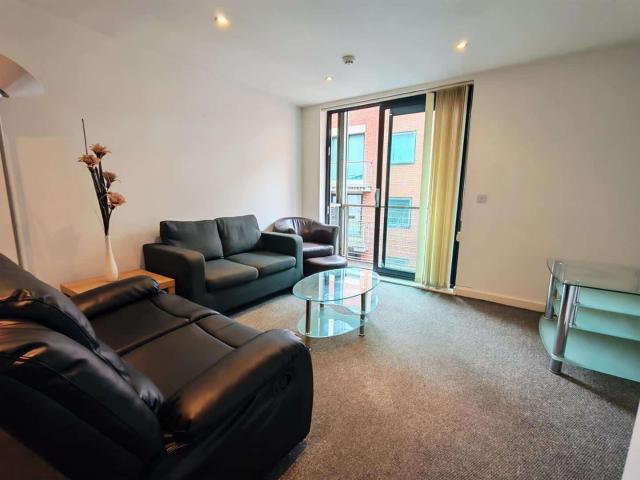 Apartment for rent in Chinatown, Calderstones