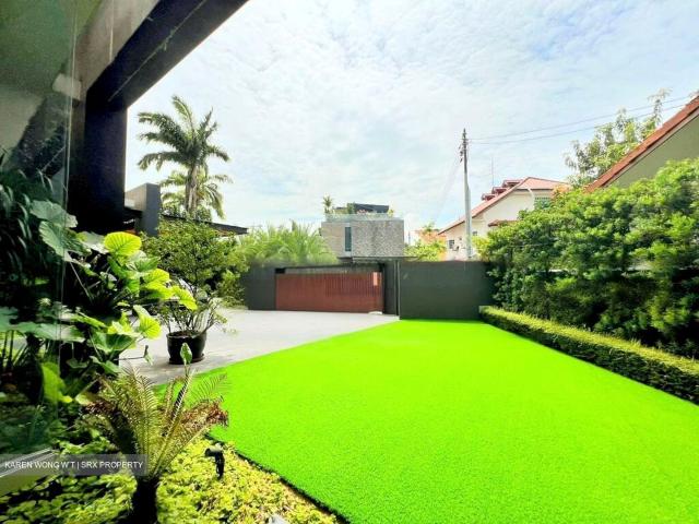 Detached House for sale