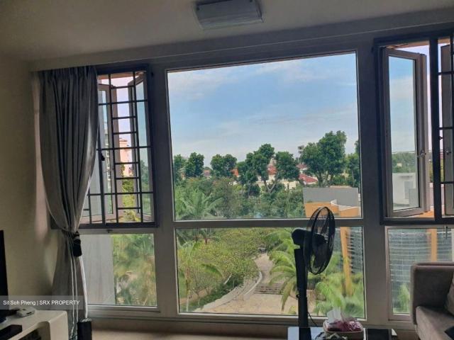 Condominium for sale in 18 Far East, Tampines