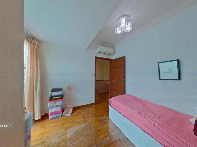 Condominium for sale in Tampines, 18 Far East, Tampines