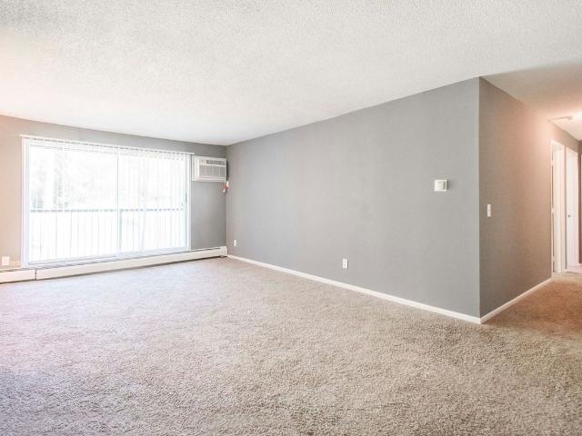 Apartment for rent in Chanhassen, Carver County