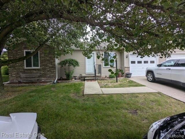 Condo for sale in Marine City